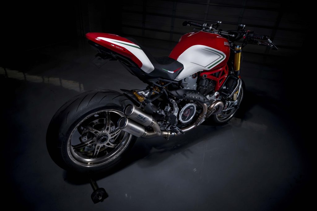 804 Ducati Monster 1200 Tricolore Motovation 03
