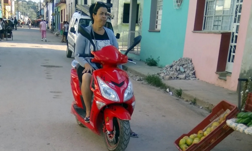 Terror en Cuba por motos eléctricas que explotan Gente