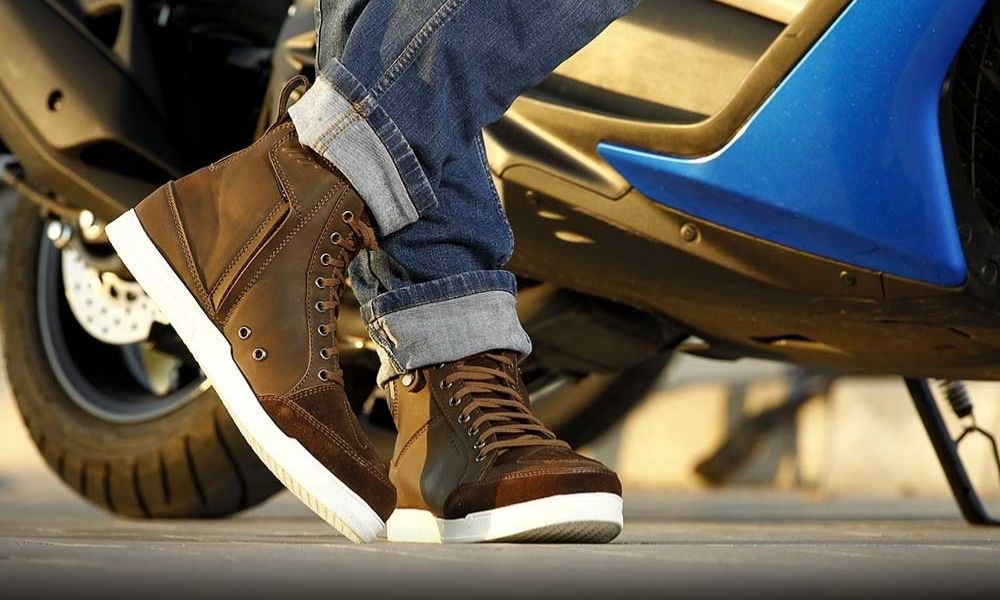 Aptitud Contracción oyente Claves para comprar el calzado ideal para ir en moto – Gente de Moto