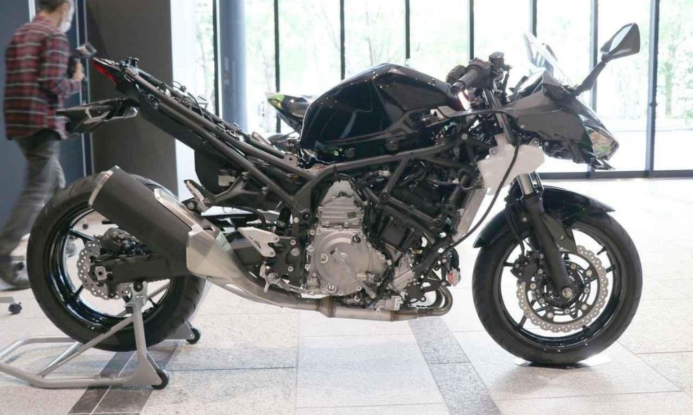 Moto Top Gun Maverick Kawasaki avanza en el desarrollo de su moto híbrida – Gente de Moto